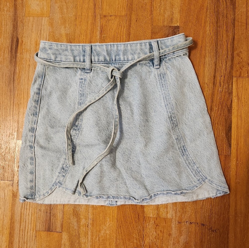 PacSun Jean skirt size 23